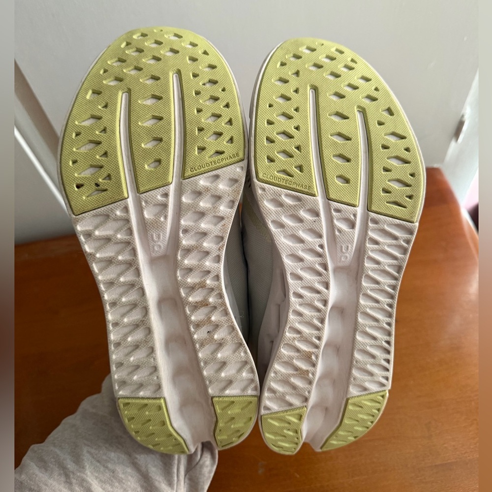 On Running Women's Sneakers White with Light Yellow Accents - Picture 9 of 12